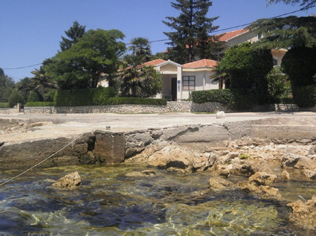 Petar 2 - 10m From Sea Ferienhaus *